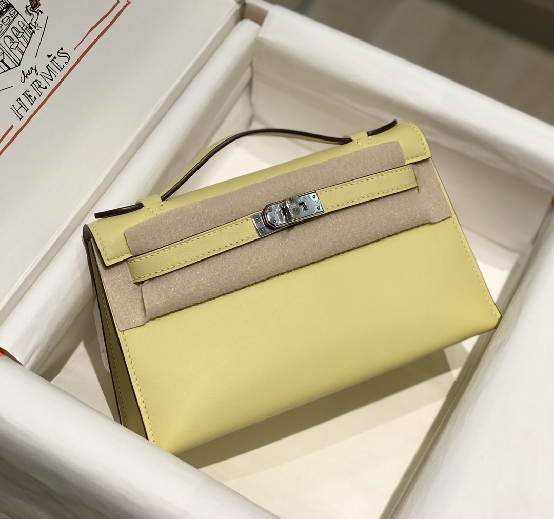 Hermes Mini Kelly Pochette 22cm Bag In Jaune Poussin Swift Leather